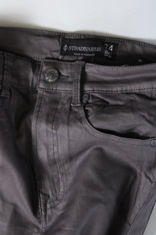 Pantaloni de femei Stradivarius, Mărime XXS, Culoare Gri, Preț 95,99 Lei