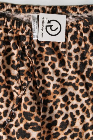 Damenhose Stradivarius, Größe M, Farbe Mehrfarbig, Preis € 8,99