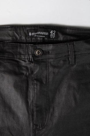 Damenhose Stradivarius, Größe L, Farbe Schwarz, Preis 10,49 €