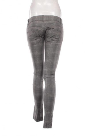 Damenhose Stradivarius, Größe S, Farbe Grau, Preis € 8,99