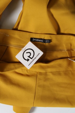 Damenhose Stradivarius, Größe M, Farbe Gelb, Preis € 9,49