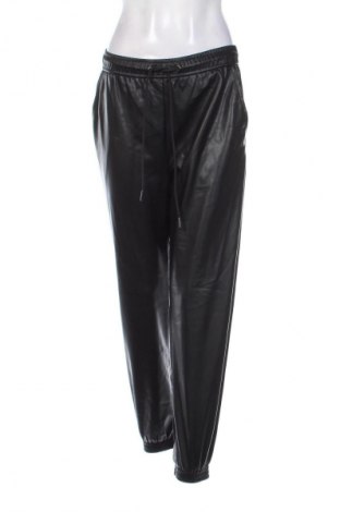 Damenhose Stradivarius, Größe S, Farbe Schwarz, Preis 6,99 €