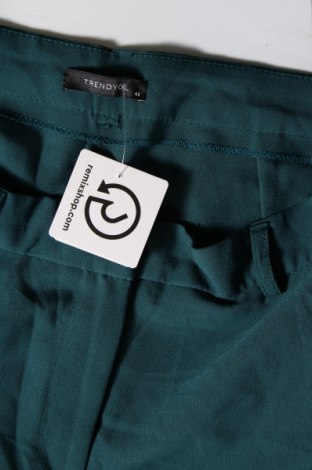 Damenhose Trendyol, Größe L, Farbe Blau, Preis € 11,99