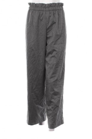 Pantaloni de femei Uniqlo, Mărime M, Culoare Gri, Preț 47,99 Lei