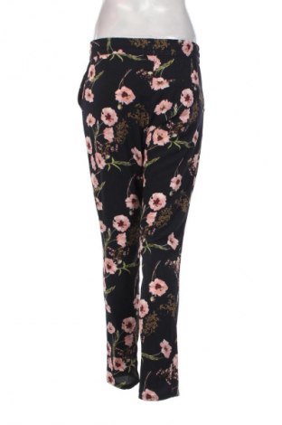 Pantaloni de femei Vero Moda, Mărime XS, Culoare Multicolor, Preț 32,99 Lei