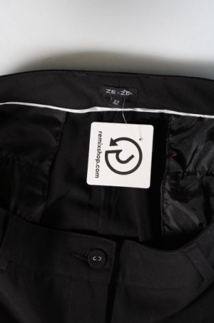 Damenhose Ze-Ze, Größe L, Farbe Schwarz, Preis € 10,49