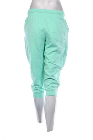 Pantaloni trening de femei, Mărime M, Culoare Verde, Preț 95,99 Lei