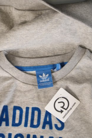 Детска блуза Adidas Originals, Размер 13-14y/ 164-168 см, Цвят Сив, Цена 27,99 лв.