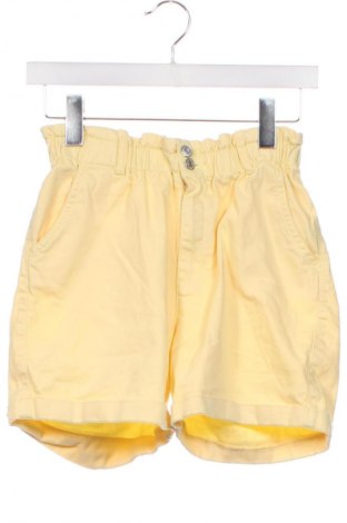 Kinder Shorts LC Waikiki, Größe 11-12y/ 152-158 cm, Farbe Gelb, Preis 3,99 €