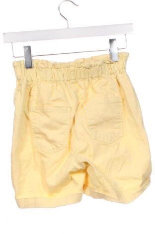 Kinder Shorts LC Waikiki, Größe 11-12y/ 152-158 cm, Farbe Gelb, Preis 3,99 €