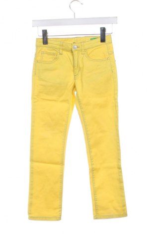 Pantaloni pentru copii United Colors Of Benetton, Mărime 7-8y/ 128-134 cm, Culoare Galben, Preț 38,99 Lei