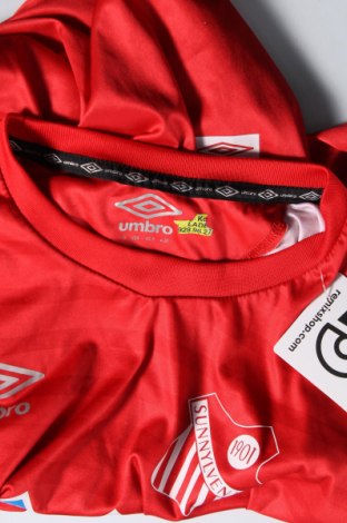 Pánské tričko  Umbro, Velikost M, Barva Červená, Cena  179,00 Kč