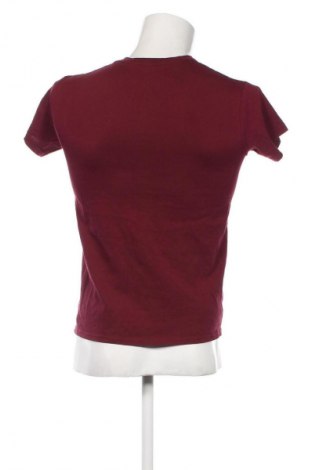 Herren T-Shirt Gildan, Größe S, Farbe Rot, Preis 10,49 €