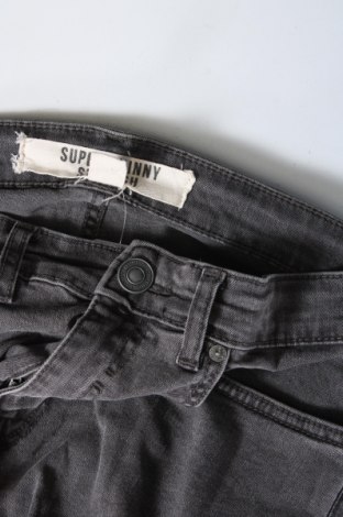 Herren Jeans H&M, Größe M, Farbe Grau, Preis 12,99 €