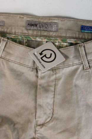 Pantaloni de bărbați Pioneer, Mărime M, Culoare Bej, Preț 327,17 Lei