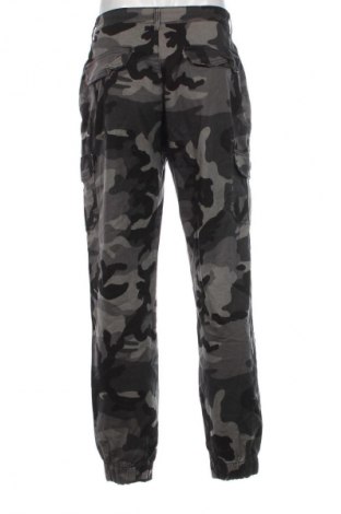 Pantaloni de bărbați Urban Classics, Mărime L, Culoare Multicolor, Preț 61,99 Lei