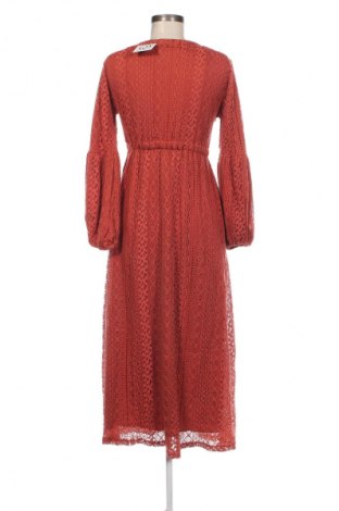 Kleid, Größe L, Farbe Rot, Preis € 9,49