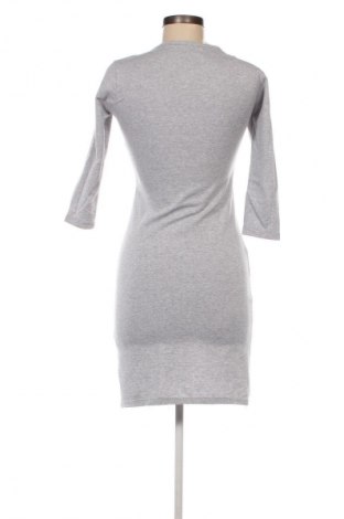 Kleid, Größe S, Farbe Grau, Preis € 8,49