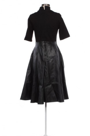 Kleid, Größe M, Farbe Schwarz, Preis € 18,53