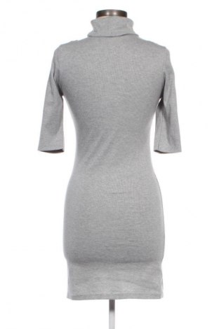 Kleid, Größe S, Farbe Grau, Preis € 3,99