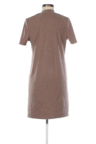 Kleid, Größe M, Farbe Beige, Preis € 13,99