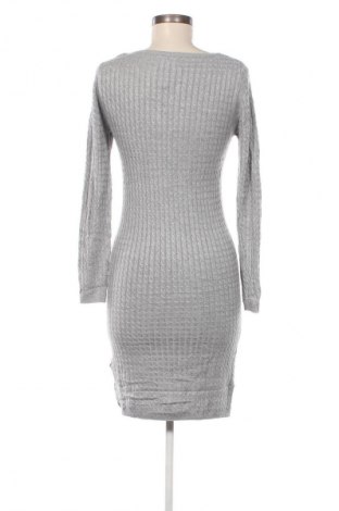 Kleid, Größe S, Farbe Grau, Preis € 9,49