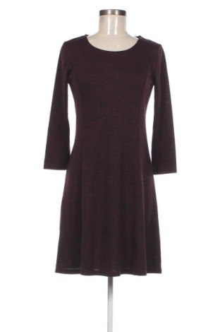 Kleid, Größe M, Farbe Rot, Preis € 10,49