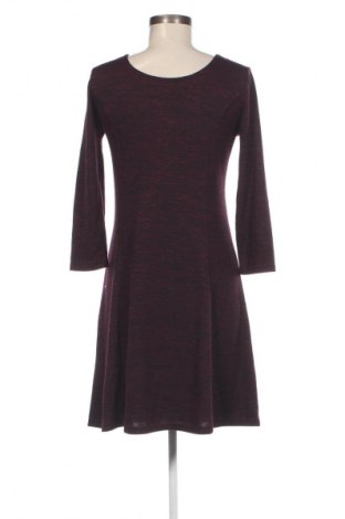 Kleid, Größe M, Farbe Rot, Preis € 10,49