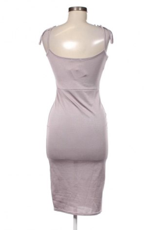 Kleid Boohoo, Größe M, Farbe Lila, Preis € 7,49