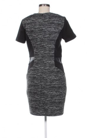 Kleid Dynamite, Größe L, Farbe Mehrfarbig, Preis € 22,49