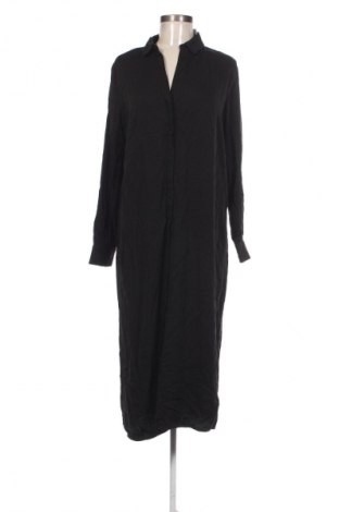 Rochie H&M, Mărime M, Culoare Negru, Preț 33,99 Lei