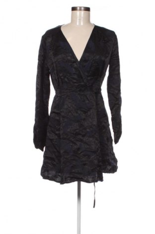 Rochie H&M, Mărime M, Culoare Negru, Preț 33,99 Lei