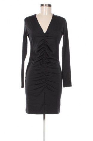 Rochie H&M, Mărime M, Culoare Negru, Preț 95,99 Lei