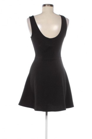 Kleid H&M Divided, Größe M, Farbe Schwarz, Preis 27,67 €