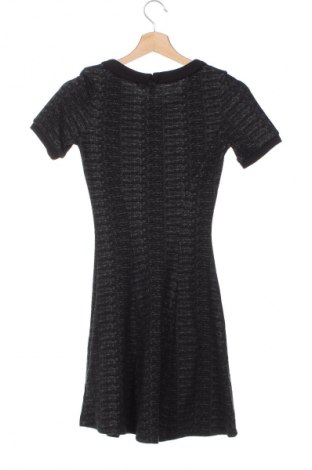 Kleid H&M Divided, Größe XS, Farbe Schwarz, Preis 7,49 €