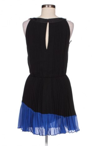 Kleid Karen Millen, Größe M, Farbe Schwarz, Preis 47,49 €