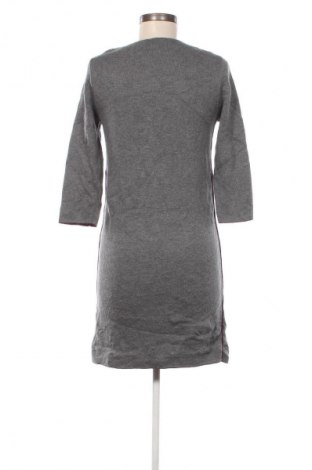 Kleid Lisa Tossa, Größe M, Farbe Grau, Preis € 17,49