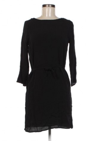 Kleid Object, Größe XS, Farbe Schwarz, Preis 5,99 €