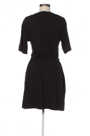 Kleid Old Navy, Größe M, Farbe Schwarz, Preis 22,49 €