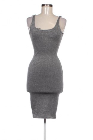 Kleid Pull&Bear, Größe S, Farbe Silber, Preis € 6,99