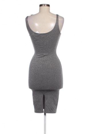 Kleid Pull&Bear, Größe S, Farbe Silber, Preis € 8,99