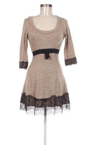 Kleid Rinascimento, Größe M, Farbe Beige, Preis € 20,49