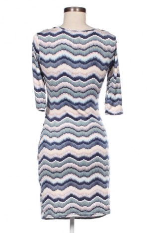 Kleid Sisters Point, Größe M, Farbe Mehrfarbig, Preis 33,99 €