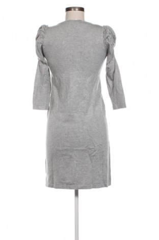 Kleid Stradivarius, Größe S, Farbe Grau, Preis € 8,99