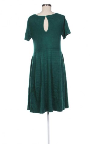 Kleid Torrid, Größe M, Farbe Grün, Preis € 11,49