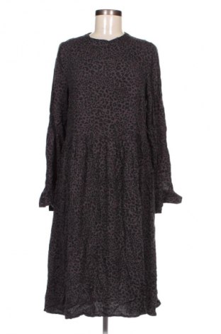 Kleid VRS Woman, Größe M, Farbe Grau, Preis 7,49 €