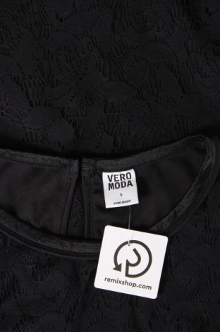 Рокля Vero Moda, Размер S, Цвят Черен, Цена 13,99 лв.