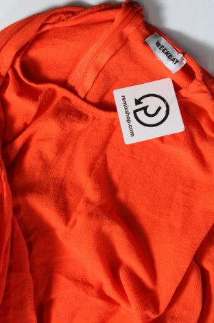 Kleid Weekday, Größe M, Farbe Orange, Preis € 10,99