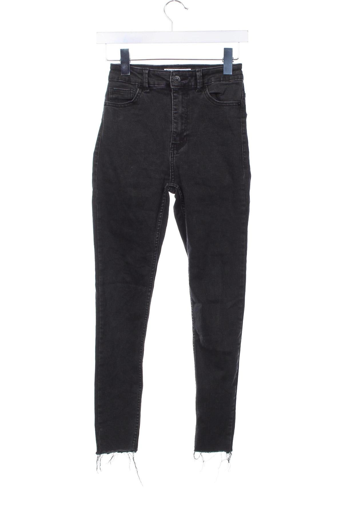 Damen Jeans Bershka, Größe XS, Farbe Grau, Preis € 10,49