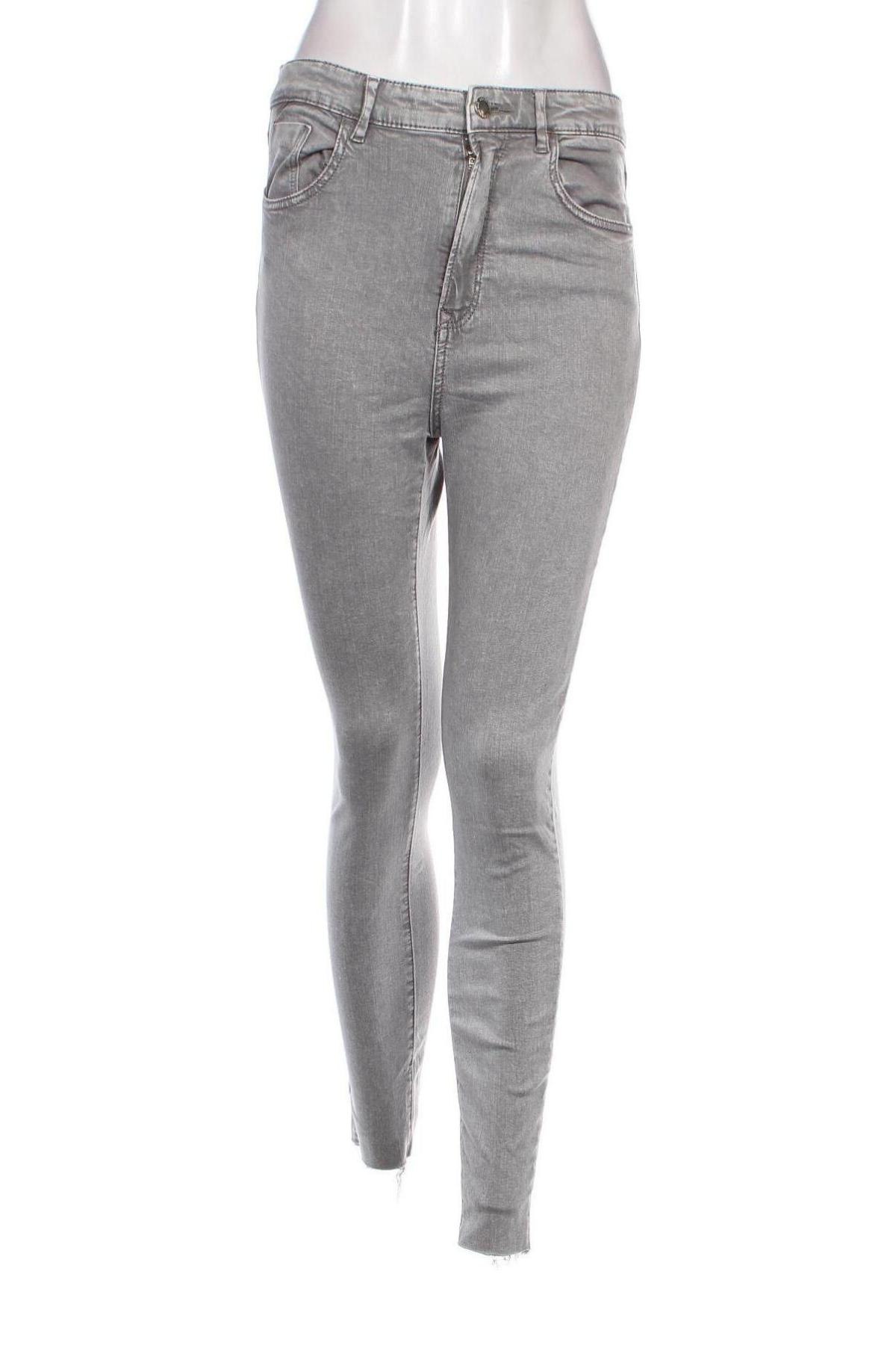 Damen Jeans Stradivarius, Größe S, Farbe Grau, Preis € 7,49